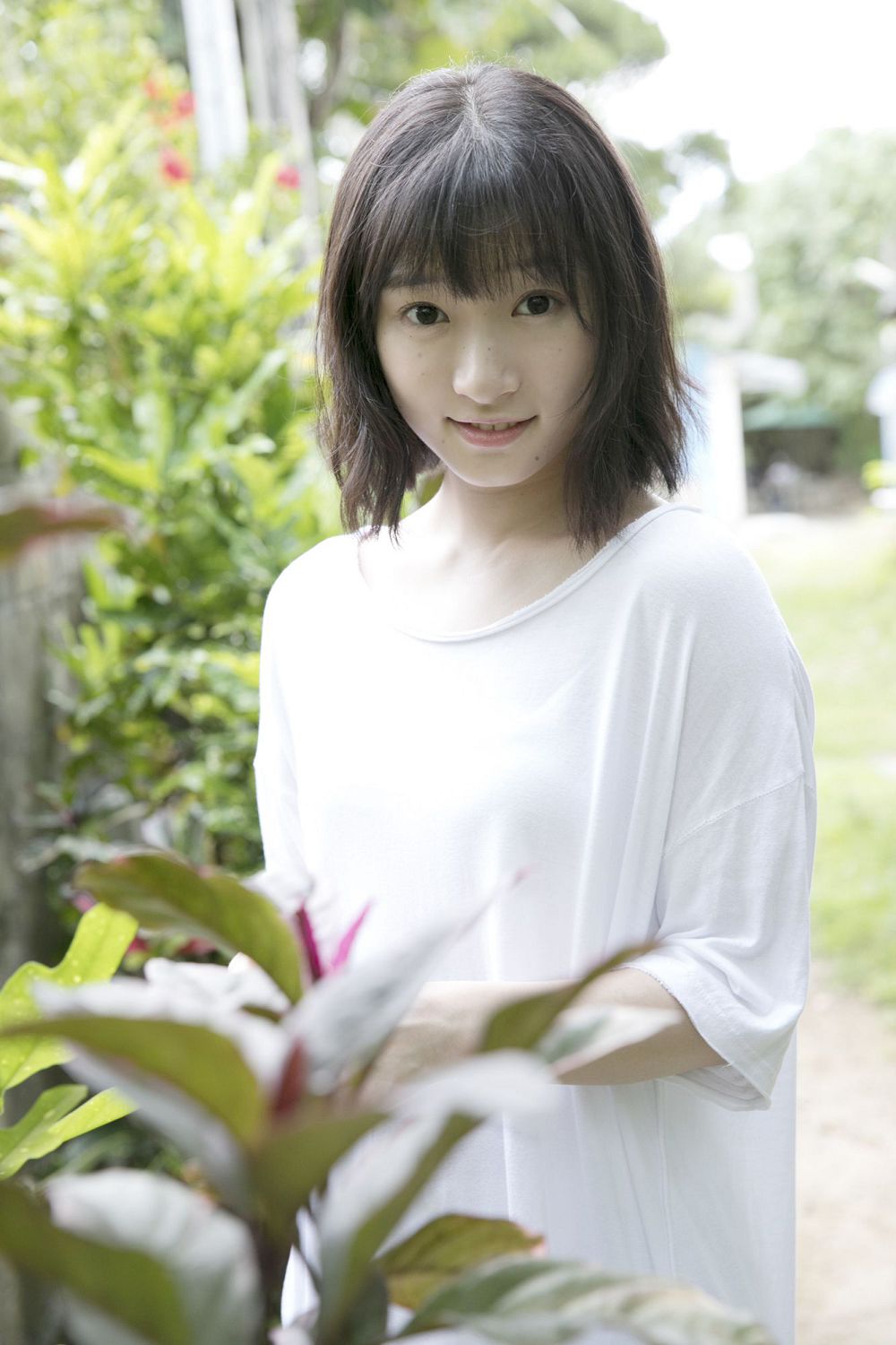 VOL.194 Ȼ m  [ձH PDigital Miyamoto Karin Booksͼ]  P.1 